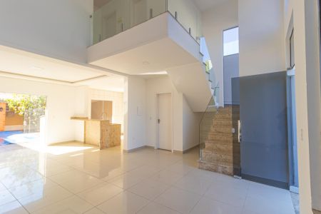 Sala de casa para alugar com 2 quartos, 260m² em Vila Monte Carlo, Cachoeirinha