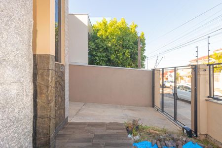 Casa para alugar com 260m², 2 quartos e 3 vagas Casa para alugar com 260m², 2 quartos e 3 vagasEntrada