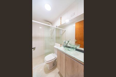 Apartamento à venda com 56m², 2 quartos e 1 vaga Apartamento à venda com 56m², 2 quartos e 1 vagaBanheiro do Quarto 2