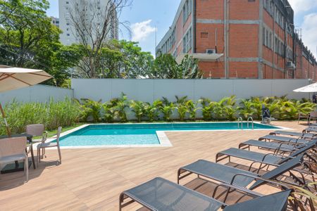 Apartamento para alugar com 38m², 2 quartos e sem vagaÁrea comum - Piscina