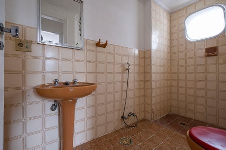 Apartamento à venda com 72m², 2 quartos e 1 vaga Apartamento à venda com 72m², 2 quartos e 1 vagaBanheiro