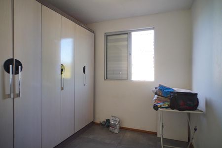 Quarto 2 de apartamento para alugar com 2 quartos, 42m² em São José, Porto Alegre