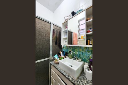Casa de condomínio à venda com 80m², 2 quartos e sem vaga Casa de condomínio à venda com 80m², 2 quartos e sem vagaBanheiro