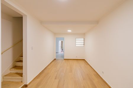 Sala de casa para alugar com 2 quartos, 85m² em Vila Romana, São Paulo