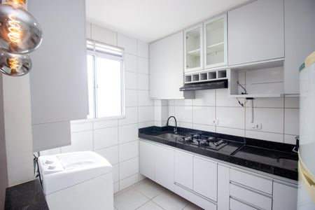 Apartamento à venda com 48m², 2 quartos e 1 vaga Apartamento à venda com 48m², 2 quartos e 1 vagaCozinha e Área de Serviço