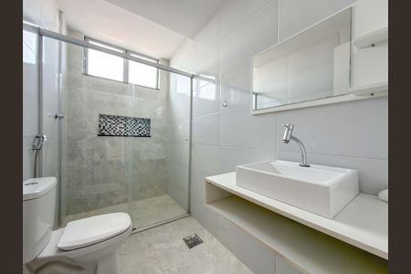 Apartamento à venda com 112m², 3 quartos e 1 vaga Apartamento à venda com 112m², 3 quartos e 1 vagaBanheiro Social