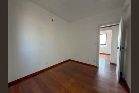 Apartamento à venda com 112m², 3 quartos e 1 vaga Apartamento à venda com 112m², 3 quartos e 1 vagaQuarto
