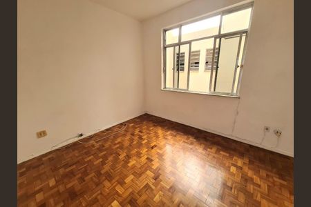 Apartamento à venda com 38m², 1 quarto e sem vaga