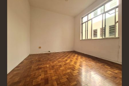 Apartamento à venda com 38m², 1 quarto e sem vaga