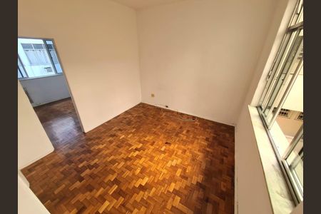 Apartamento à venda com 38m², 1 quarto e sem vaga