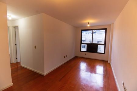 Sala de apartamento para alugar com 2 quartos, 78m² em Santa Rosa, Niterói
