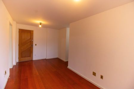 Sala de apartamento para alugar com 2 quartos, 78m² em Santa Rosa, Niterói
