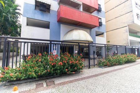 Apartamento para alugar com 78m², 2 quartos e 1 vaga Apartamento para alugar com 78m², 2 quartos e 1 vagaFachada