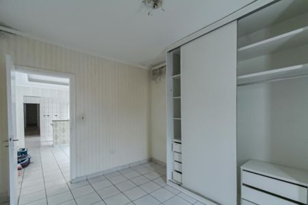 Casa à venda com 120m², 2 quartos e 3 vagas Casa à venda com 120m², 2 quartos e 3 vagasQuarto