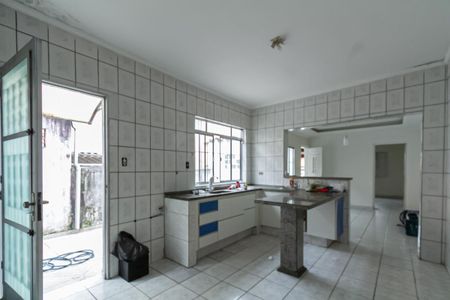 Casa à venda com 120m², 2 quartos e 3 vagas Casa à venda com 120m², 2 quartos e 3 vagasCozinha