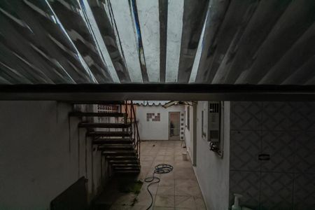 Casa à venda com 120m², 2 quartos e 3 vagas Casa à venda com 120m², 2 quartos e 3 vagasVista da Área de Serviço