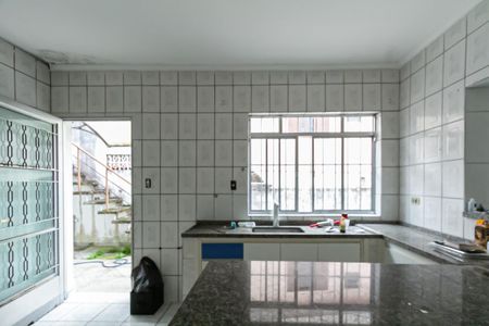 Casa à venda com 120m², 2 quartos e 3 vagas Casa à venda com 120m², 2 quartos e 3 vagasCozinha
