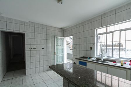 Casa à venda com 120m², 2 quartos e 3 vagas Casa à venda com 120m², 2 quartos e 3 vagasCozinha