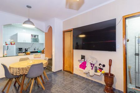 Sala de casa à venda com 2 quartos, 250m² em Vila Penteado, São Paulo