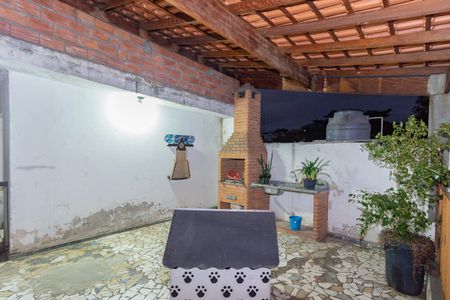 Casa à venda com 250m², 2 quartos e 2 vagasQuintal Frontal