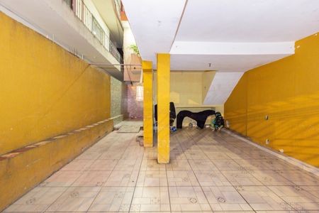 Casa à venda com 250m², 2 quartos e 2 vagasGaragem