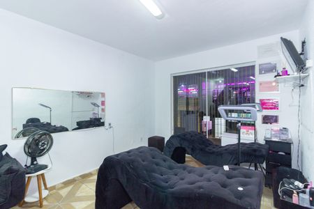 Casa à venda com 250m², 2 quartos e 2 vagasSalão
