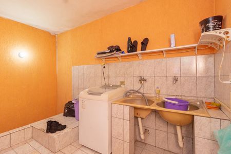 Casa à venda com 250m², 2 quartos e 2 vagasLavanderia