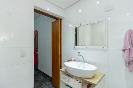 Banheiro Quarto 1 de casa à venda com 2 quartos, 250m² em Vila Penteado, São Paulo