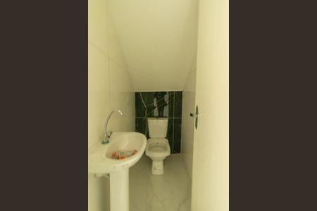 Casa à venda com 84m², 2 quartos e 2 vagas Casa à venda com 84m², 2 quartos e 2 vagasLavabo