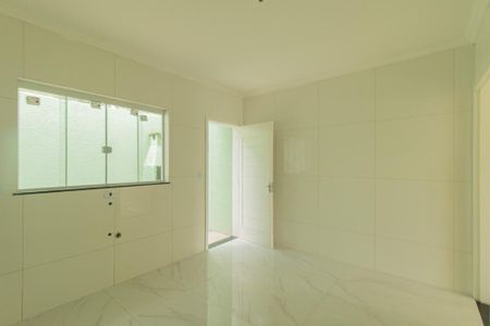 Casa à venda com 84m², 2 quartos e 2 vagas Casa à venda com 84m², 2 quartos e 2 vagasCozinha
