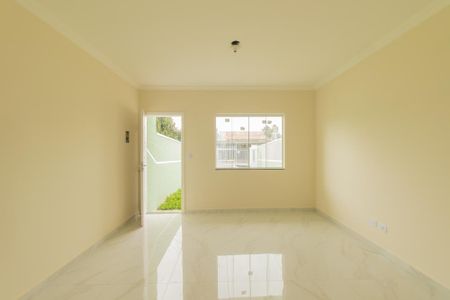 Casa à venda com 84m², 2 quartos e 2 vagas Casa à venda com 84m², 2 quartos e 2 vagasSala