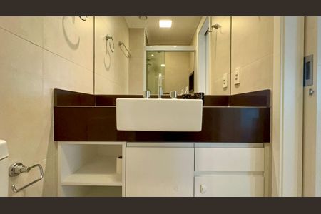 Apartamento para alugar com 89m², 2 quartos e 2 vagas Apartamento para alugar com 89m², 2 quartos e 2 vagasBanheiro