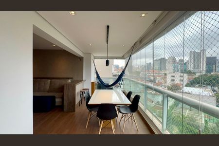 Apartamento para alugar com 89m², 2 quartos e 2 vagas Apartamento para alugar com 89m², 2 quartos e 2 vagasVaranda