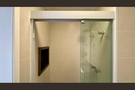 Apartamento para alugar com 89m², 2 quartos e 2 vagas Apartamento para alugar com 89m², 2 quartos e 2 vagasBanheiro da Suíte