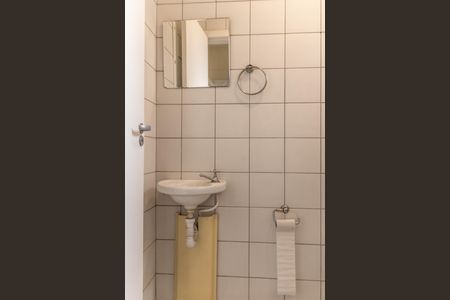 Apartamento para alugar com 80m², 3 quartos e 2 vagas Apartamento para alugar com 80m², 3 quartos e 2 vagasBanheiro de serviço