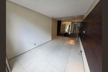 Sala de apartamento para alugar com 2 quartos, 80m² em Vila Paris, Belo Horizonte