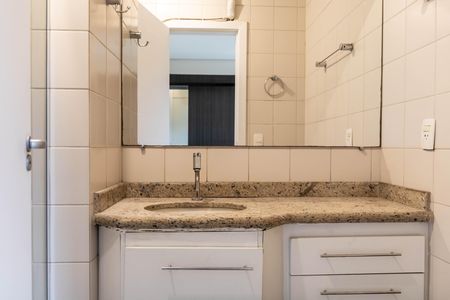 Apartamento para alugar com 80m², 3 quartos e 2 vagas Apartamento para alugar com 80m², 3 quartos e 2 vagasBanheiro da Suíte