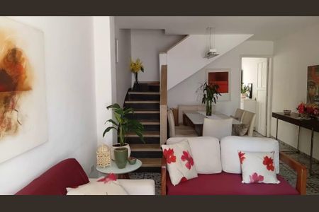 Casa à venda com 52m², 3 quartos e sem vagaFoto 03