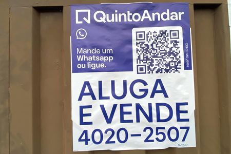 Placa MJTR-37 de casa para alugar com 1 quarto, 30m² em Sagrada Família, Belo Horizonte