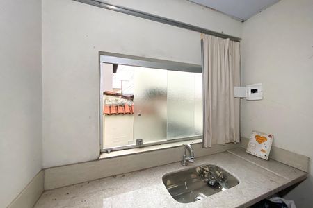 Estúdio de casa para alugar com 1 quarto, 30m² em Sagrada Família, Belo Horizonte