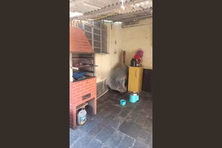 Casa à venda com 125m², 4 quartos e 2 vagas Casa à venda com 125m², 4 quartos e 2 vagasÁrea externa