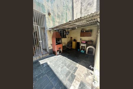 Casa à venda com 125m², 4 quartos e 2 vagas Casa à venda com 125m², 4 quartos e 2 vagasÁrea externa