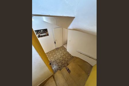 Escada de casa à venda com 4 quartos, 125m² em Jardim Santa Maria, São Paulo