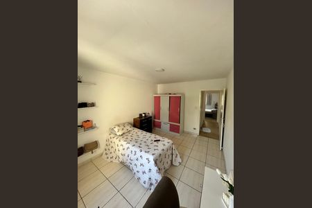Quarto de casa à venda com 4 quartos, 125m² em Jardim Santa Maria, São Paulo
