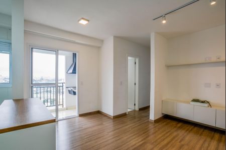Sala de apartamento para alugar com 2 quartos, 58m² em Utinga, Santo André