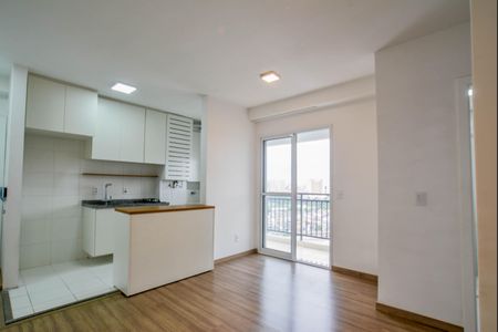 Sala de apartamento para alugar com 2 quartos, 58m² em Utinga, Santo André