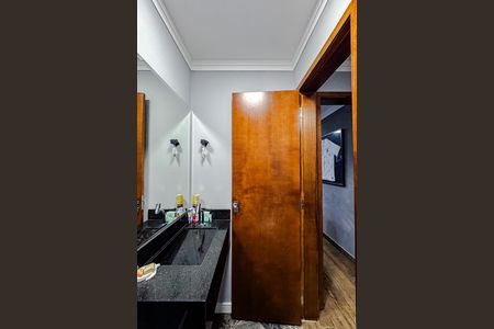 Casa à venda com 340m², 3 quartos e 3 vagas Casa à venda com 340m², 3 quartos e 3 vagasLavabo