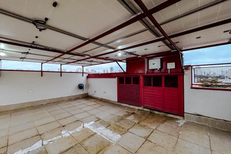 Casa à venda com 340m², 3 quartos e 3 vagas Casa à venda com 340m², 3 quartos e 3 vagasÁrea externa