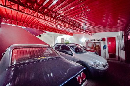 Casa à venda com 340m², 3 quartos e 3 vagas Casa à venda com 340m², 3 quartos e 3 vagasGaragem