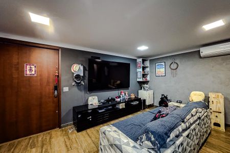 Casa à venda com 340m², 3 quartos e 3 vagas Casa à venda com 340m², 3 quartos e 3 vagasSala